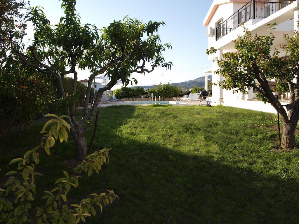 Mariandy Villa 2 Coral Bay Buitenkant foto